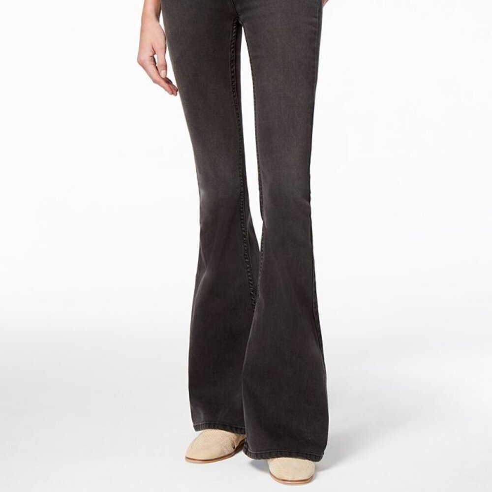 Free People Jeans We the Free Penny Pull On Flare Jeans Women US W25